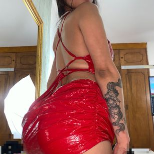 Model - Cata Stones anal