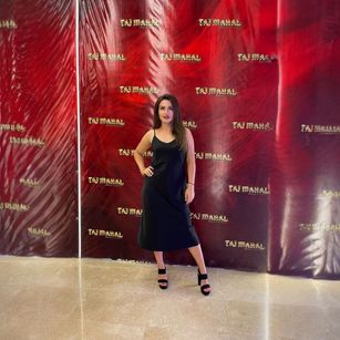 Model - LunaMagicGlance beautiful