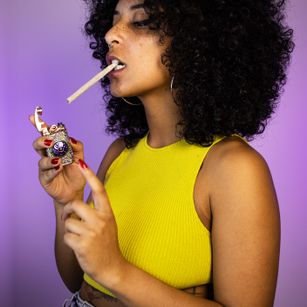 Model - Elizabeth corazon de leon hairyarmpits