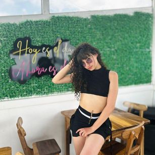 Model - Alynn_Bri sweet