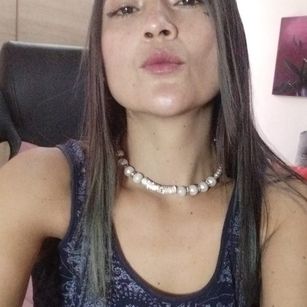 Model - Cata Green shaved