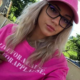 Model - FoxySerena squirt