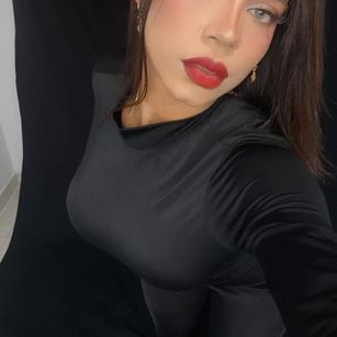 Model - SamanthaStele findom