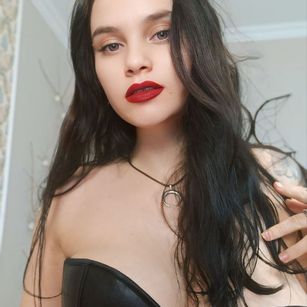 Model - ChristineGray bigboobs