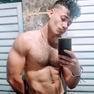 Model - PEDRO MANCINI stud