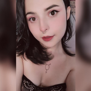 Model - Elizabeth Taylor bigass