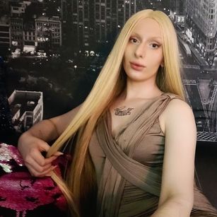 Model - QueenMcGrath uncut