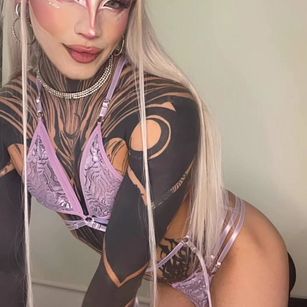 Model - Nyx Volturi mistress