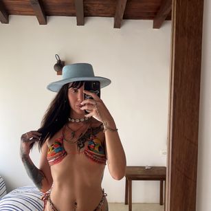 Model - Dylan Dixx findom