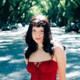 Model - Lana Lane Deepthroat