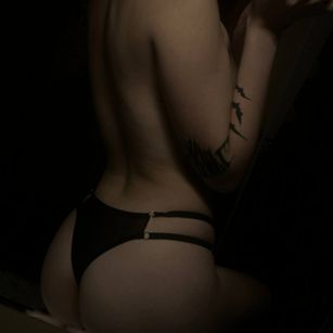 Model - BrightLika blowjob