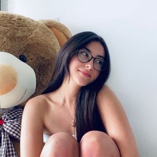 Model - Mia Jacson squirt