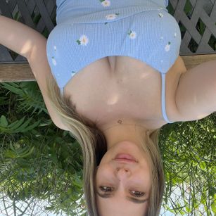 Model - ElsaJean joi