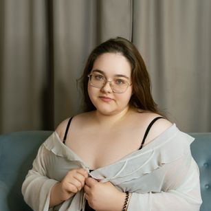 Model - NekoMoor deepthroat