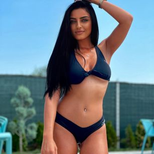 Model - Rubby Shine JOI