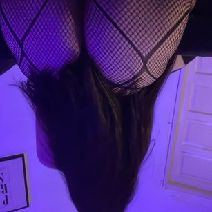 Model - Morenna Mia anal