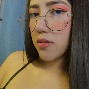 Model - Aurora Cole bigass