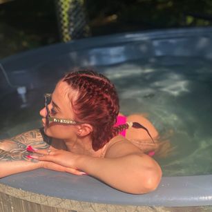 Model - MeganFiree dildo