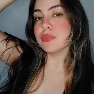 Model - MelodyLouis cei