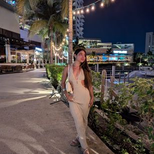 Model - Skyaria slave