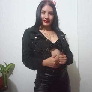 Model - Samariing SEXX