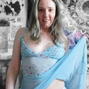 Model - Izzy Love GFE