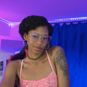 Model - I am Sel smallboobs