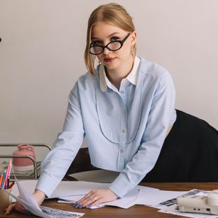 Model - Nicole Stewart legs