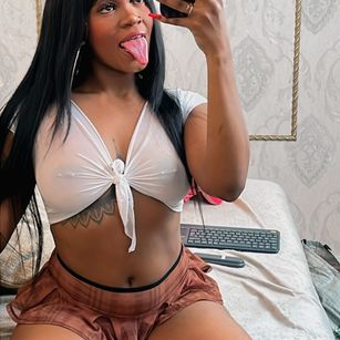 Model - SalomeRestrepo masturbation