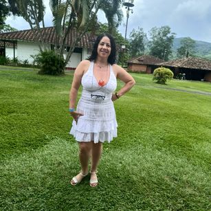 Model - AdeleSmithh mature