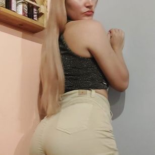 Model - AmberSecrets LATIN