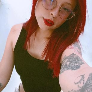 Model - VioletBrook joi