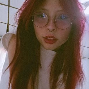 Model - VioletBrook joi