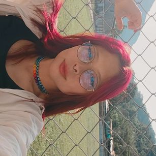 Model - VioletBrook joi