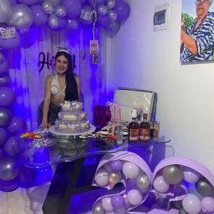 Model - Athziry G anal