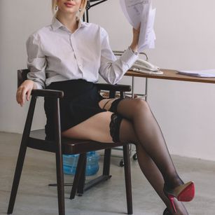 Model - AdeleCates slim