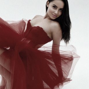 Model - bethany humiliation