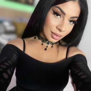 Model - FinDomCardi findom