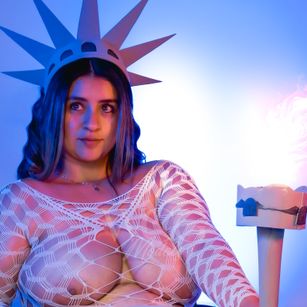 Model - Melinda Bob shaved