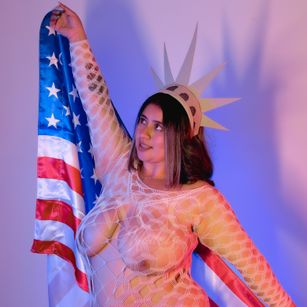 Model - Melinda Bob milf