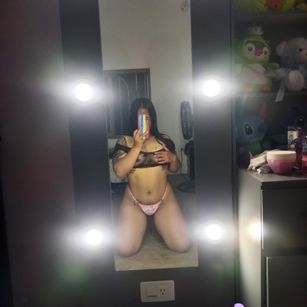 Model - MayaBrown bigass