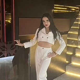 Model - Mira roleplay