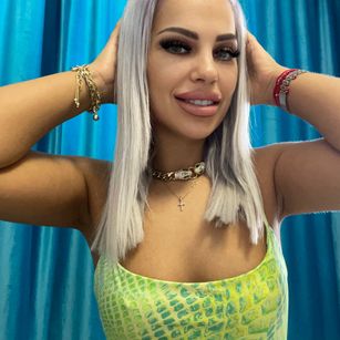 Model - Pregnant Tinkerbell teen