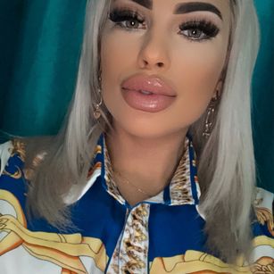 Model - Pregnant Tinkerbell humiliation