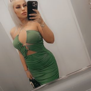 Model - Pregnant Tinkerbell fetish