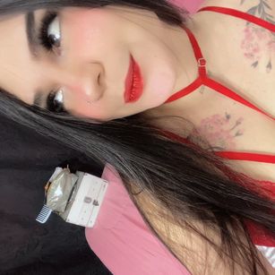 Model - DulceCandy squirting