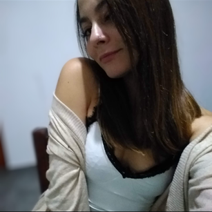 Model - Isis confesiones