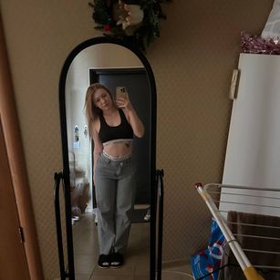 Model - Mila Dreamy curvy