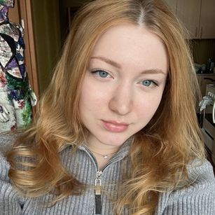 Model - Mila Dreamy pantyhose