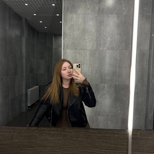 Model - Mila Dreamy feet